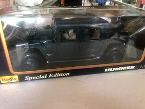 NEW in Box Maisto 1:18 Green / Blue Blend HUMMER #F3 - Picture 1 of 5
