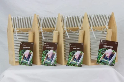 Rastrillo de bayas, de mano, sin usar, uno por contenedor Foto 1 de 4