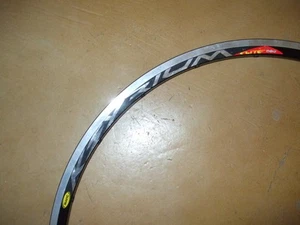 Nuevo de Lote Antiguo - Llanta cubierta trasera Mavic Ksyrium Elite, 20 orificios - Imagen 1 de 3