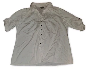 Weißes geknöpftes Damenhemd mit Punkten. Größe 3xl - Bild 1 von 12