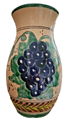 Vase Clay hand painted purple grapes /made mexico / decor or flowers 9.5" tall - Изображение 1 из 4