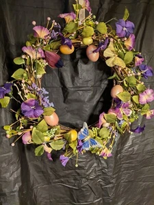 Beautiful floral Easter Wreath - Picture 1 of 1