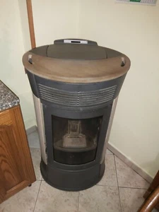 TERMOSTUFA A PELLET EDILKAMIN mod. BIJOUX 16,2 kW Gialla - Foto 1 di 3