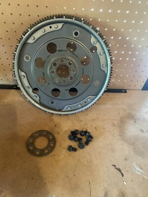 Nissan Máxima 2009 placa flexible de 3,5 L con pernos y espaciador (stock #028) Foto 1 de 3