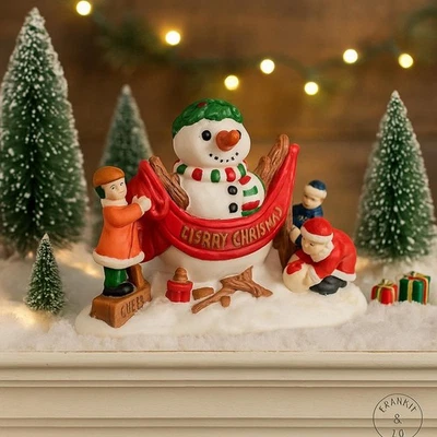 Estatuilla de muñeco de nieve de cerámica vintage con niños pintada a mano decoración navideña Foto 1 de 4