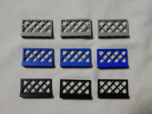 9 hohe LEGO Zäune - Blau/ Schwarz/Gelb je 3x - 1x4x2 gebraucht (A80) - Bild 1 von 1