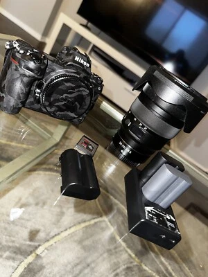 Nikon Z 7 45.7MP Mirrorless Camera - Black With 24-70 Z Lens 2.8 - Image 1 of 3