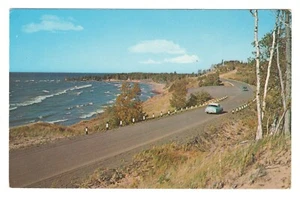 Unbestellte Postkarte Scenic Highway Manistique Michigan Upper Peninsula Shoreline - Bild 1 von 2