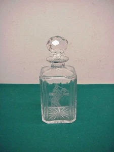 Edinburgh Scotland Glass Frosted etched Vintage looking golfer Decanter - Picture 1 of 7