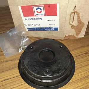 NUEVO DE LOTE ANTIGUO GM FABRICANTE DE EQUIPOS ORIGINALES CHEVCHEVROLET AC DECLO CUBIERTA ANTIPOLVO AIRE HVAC A/C 9956548 15-2135 E2 - Imagen 1 de 2