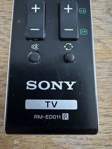 GENUINE Sony RM-ED011 Remote Control for Sony Bravia TV KDL-32V4500 KDL-37V4710 - Picture 1 of 1