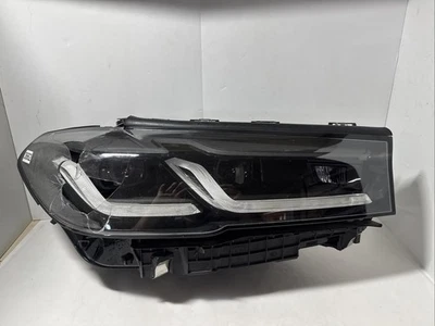 Farol de LED BMW 5-Series G30 M5 2021-2023 destro linha de sombra fabricante de equipamento original rachado 5A388E8-04 - Imagem 1 de 4
