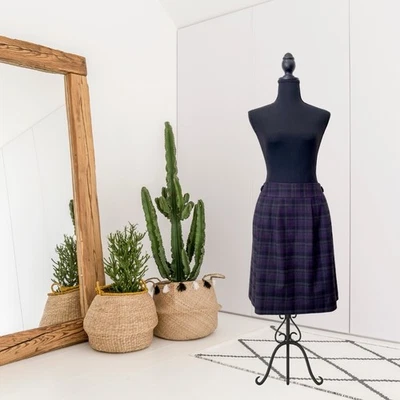 Falda halógena para mujer 8 cuadros forrada línea A púrpura, negra, gris Foto 1 de 4