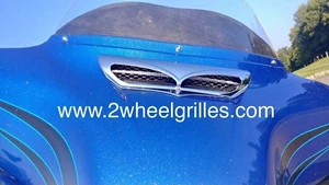 14 15 16 17 18 19 Harley Davidson Street Glide Chrome Fairing Screen Grill Vent - Picture 1 of 5