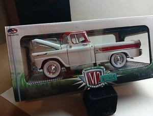 M2 Machines Auto Trucks 1958 Chevrolet Apache Cameo 1:24 Factory Sealed 2015 - Picture 1 of 8