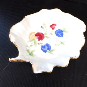 * RAVIER EN FORME DE FEUILLE PORCELAINE LIMOGES FRANCE PETITES FLEURS - Imagen 1 de 4