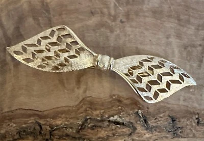 Grampo de cabelo vintage arco de metal tom dourado escovado 2,6” pin curl - Imagem 1 de 4