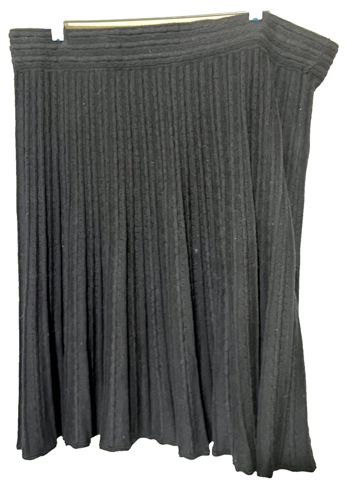 Ellen Tracy Women's Black Pleated Skirt- Size XL accordion ribbed sweater knit - Image 1 of 4
