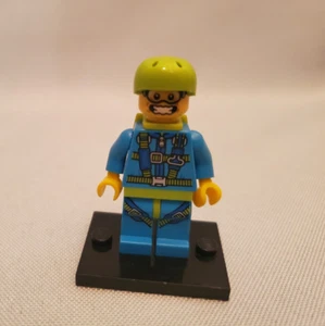 LEGO Fallschirmspringer Minifigur-Sammelfigur CMF Serie #10 - Bild 1 von 2
