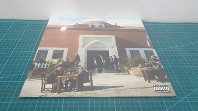 Saint Levant Deira (Vinyl) - Verpackung weist Lagerungsspuren auf - Image 1 of 4