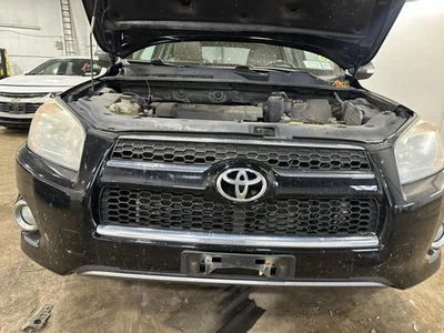 Used Upper Grille fits: 2012 Toyota Rav4 upper Limited 2.5 Upper Grade A - Image 1 of 4