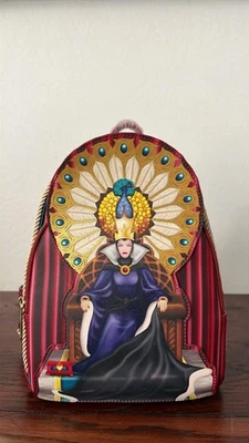 Mini Mochila Loungefly Disney Blancanieves Reina Malvada Trono NUEVA CON ETIQUETAS NUEVA Foto 1 de 4