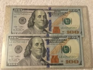 2009 $100.00 StarNotes (2) consecutive ... US Currency - Picture 1 of 2