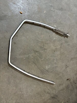 Parachoques delantero Arctic Cat Panther 440 1974 vintage moto de nieve Foto 1 de 4