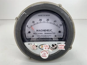 Dwyer Series 605 Differential Indicating Pressure Transmitter 605-0 0-.50" Water - Picture 1 of 6