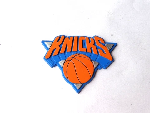 VINTAGE NBA  NEW YORK KNICKS FRIDGE MAGNET STANDING BOARD OLD SCHOOL VERY RARE Cover