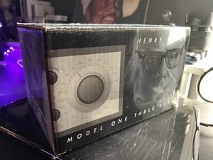 Tivoli model one Table Radio (Silver White) (With Box) Designed By Henry Kloss. - Picture 1 of 6