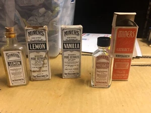 um 1910 Vintage Werbeflaschen Toiletine Co. Greenfield MA Miners Extraktbox - Bild 1 von 7