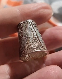 Filigraner Feinsilber Fingerhut Antik  - Bild 1 von 7