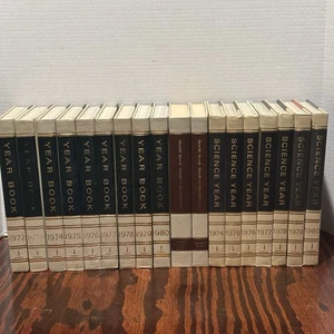The World Book Encyclopedia 1972-80Year Book /1974-80 Science/Student Handbooks - Picture 1 of 19