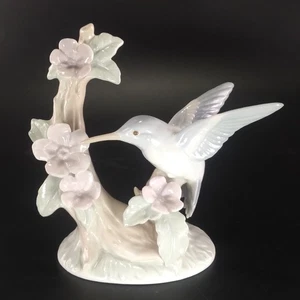 Vintage Otagiri Porcelain Hummingbird with Flower Figurine Sculpture Japan 5" T - Picture 1 of 10