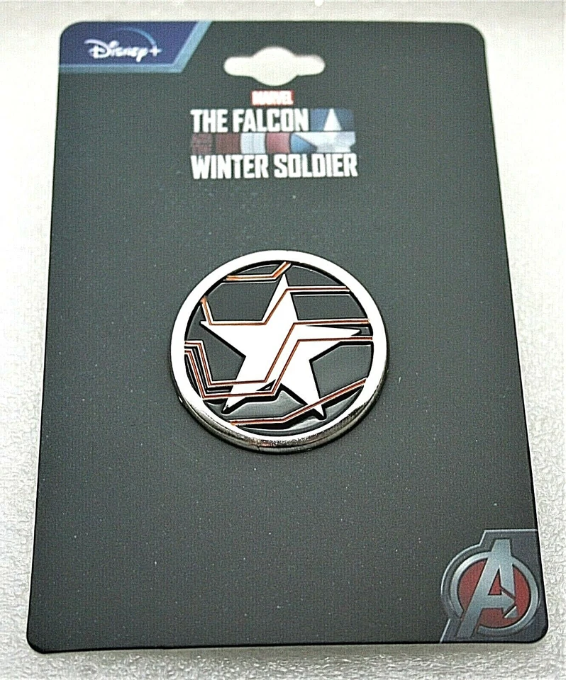 Prendedor de solapa de metal escudo soldado de invierno Capitán América de Marvel Comics nuevo en paquete Foto 1 de 3