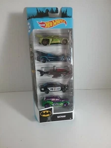 2019 Hot Wheels Batman Cars  5 pack - FYL09 - Picture 1 of 11
