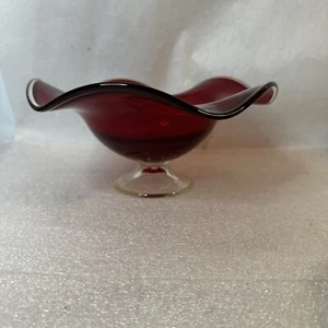 Hand Blown Ruby Red Wavy Rim Art Glass Pedestal Bowl with Clear edge 9 in - Picture 1 of 7