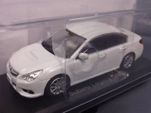 Subaru Legacy 2010 White 1/43 Scale Box Mini Car Display Diecast vol 260 - Picture 1 of 9