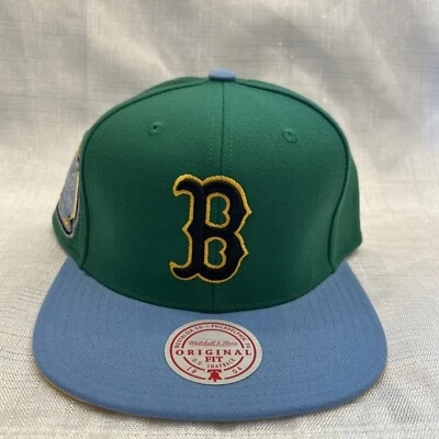 Mitchell & Ness Boston Red Sox Cooperativa Ciudad Natal Verde/Azul Snapback Ajustable Foto 1 de 4
