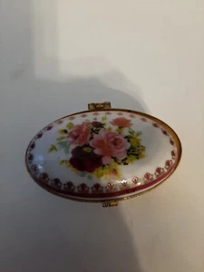 vintage porcelain flowered Oval  jewelry trinket box  - Picture 1 of 4