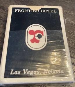 Raro mazzo di carte da gioco Frontier Hotel Las Vegas Nevada Casino 52 + Jokers Nero - Foto 1 di 13