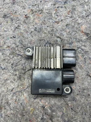 Módulo de refrigeración del ventilador del motor Mazda CX7 2007-2011 Denso 499300-3400 Foto 1 de 4