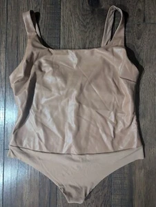 SKIMS Kim K Kunstleder U-Ausschnitt Body mit Druckknöpfen hellbraun SIENNA 3X Neu mit Etikett! - Bild 1 von 18