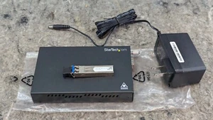 StarTech.com Singlemode (SM) LC Fiber Media Converter for 1Gbe Network - 10km - Picture 1 of 11