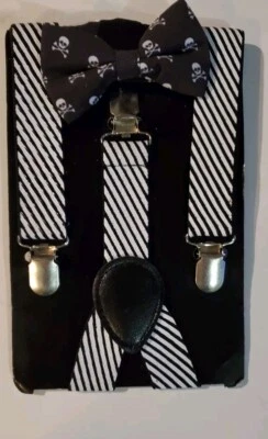 Tirantes y pajarita calaveras blancas y negras en pajarita (ideal para Halloween) Foto 1 de 4