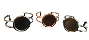 Lote de 3 Pulsera Puño en Blanco Bisel Incrustación Vidrio Cabujón Base Ajustable Nuevo - Imagen 1 de 4