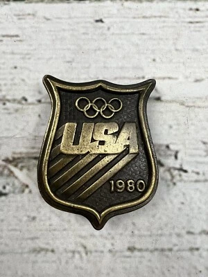 De colección 1980 Juegos Olímpicos de Bergamont EE. UU. Escudo Insignia Latón Funciona Metal Hebilla de Cinturón Foto 1 de 4