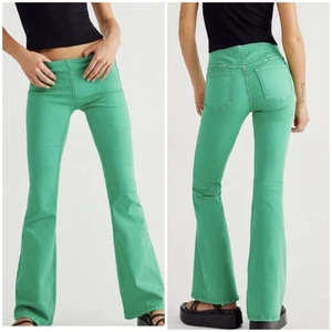 Free People Penny Pull On Schlag Jeans Wide Flare Stretch Waist Grün 28x32 - Bild 1 von 5