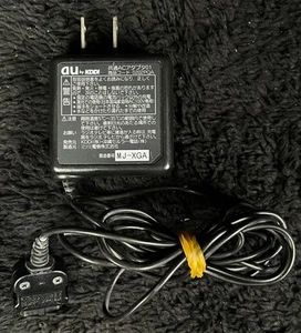 au Common Adaptateur Secteur 01 0202PQA Chargeur Galakei KDDI Téléphone Alimentation Cordon - Photo 1 sur 3